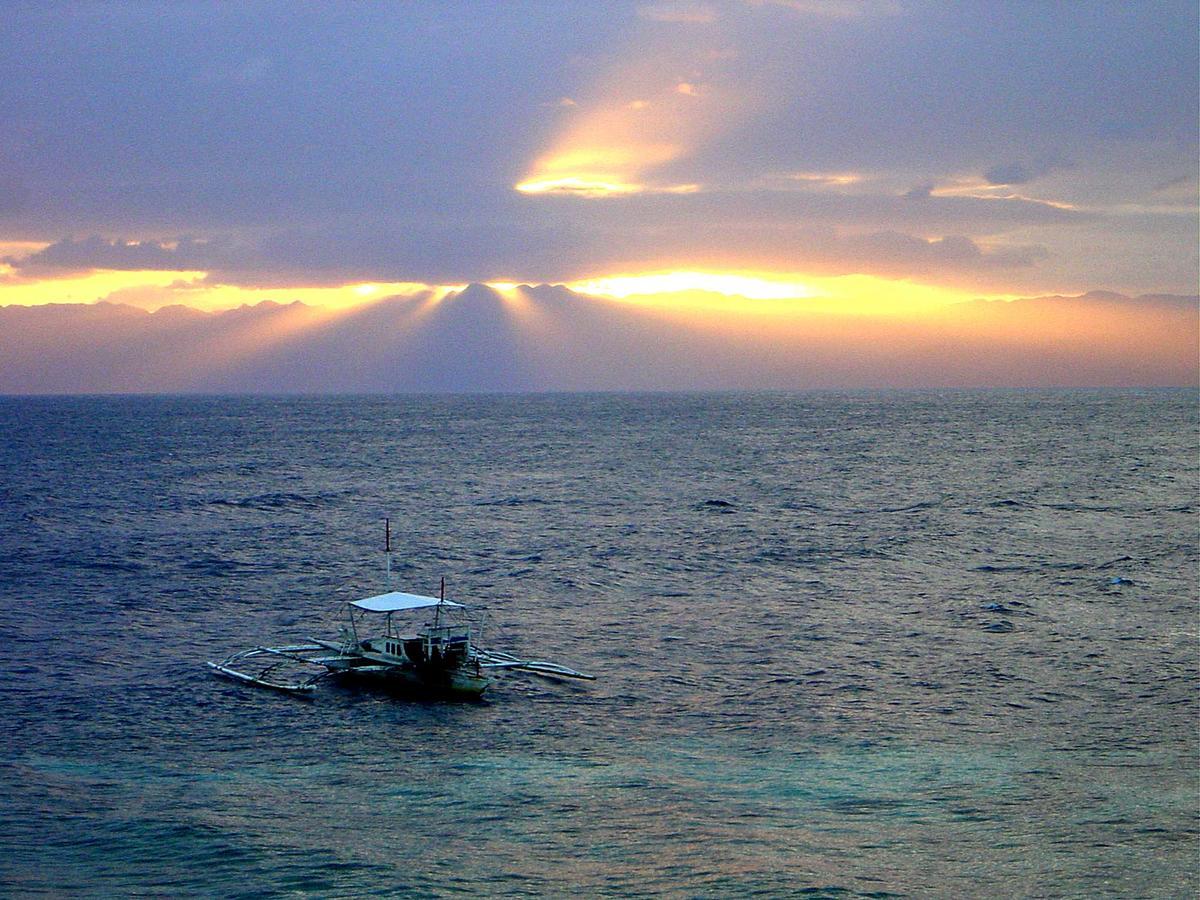 Solar Lodge Moalboal Exterior photo